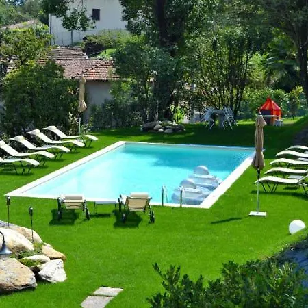 Sleeps 10 Pool Air Con Villa *