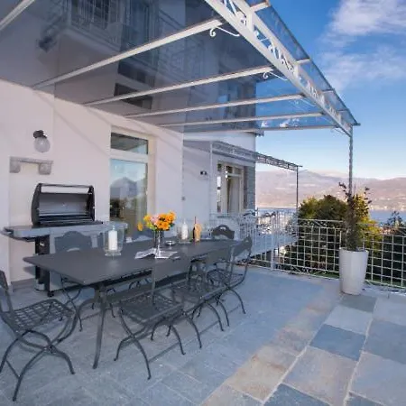 Sleeps 10 Pool Air Con *